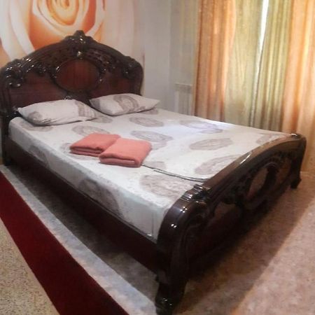 Иляева 66 Парк Кен Баба Shymkent Ngoại thất bức ảnh