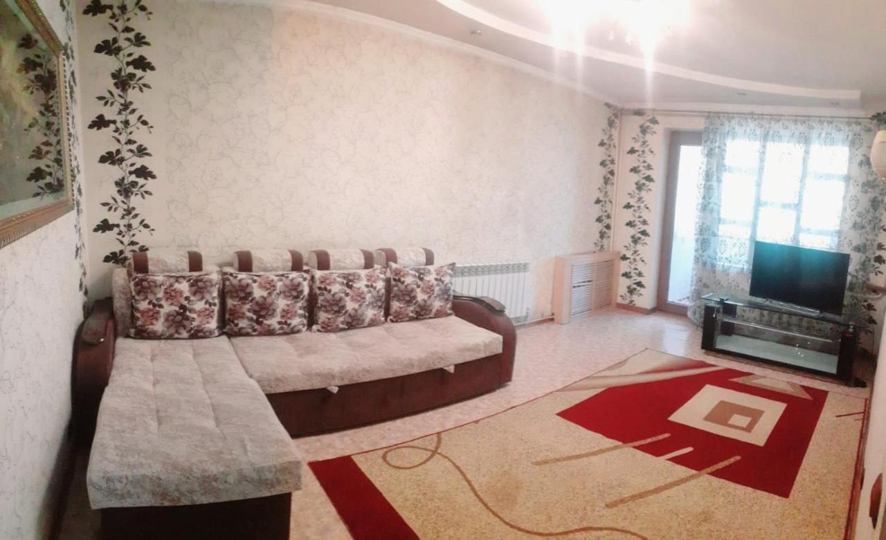 Иляева 66 Парк Кен Баба Shymkent Ngoại thất bức ảnh