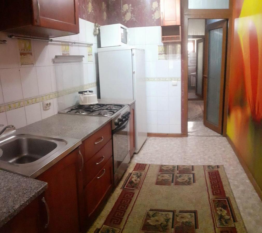 Иляева 66 Парк Кен Баба Shymkent Ngoại thất bức ảnh