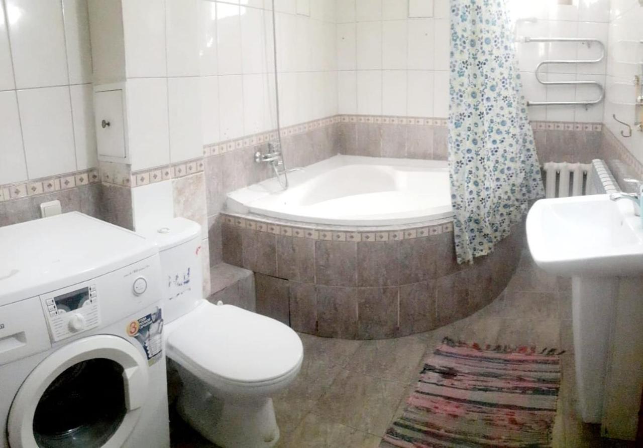 Иляева 66 Парк Кен Баба Shymkent Ngoại thất bức ảnh